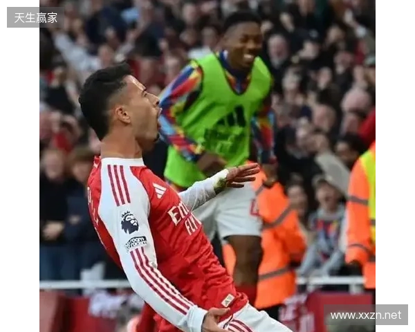 镜报:曼联沦为喜剧俱乐部,至暗时刻可能超越了之前的利物浦 镜报:曼联沦为喜剧俱乐部,至暗时刻可能超越了之前的利物浦